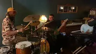 Dezi 5 - September (Earth, Wind & Fire)