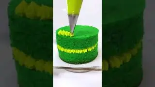 St Patrick's Day cake idea from The Sugar Art