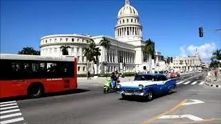 Havana&acute;s National Capitol Building