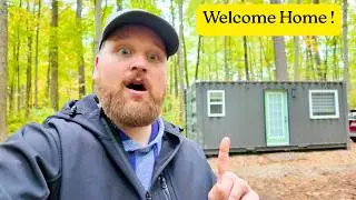 WE MOVED TO A TINY HOME! (Glampling VLOG)