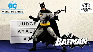 Batman (Black & Grey) - DC Multiverse - Mcfarlane Toys - JudgeAyala - Revisi&oacute;n en espa&ntilde;ol