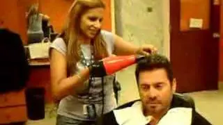 Backstage- El Gangster En Maquillaje