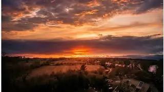 Un coucher de soleil dans le ciel landais 