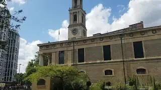 St. JOHNS CHURCH in WATERLOO plus amazing green churchyard. SE1