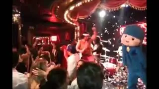 Pop Shop does the HARLEM SHAKE LIVE