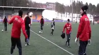 Ume&aring; FC Jongleringsring Tr&auml;ning 20090416