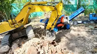 RC Construction Team: Huina 1593 Loading Police Dump Truck & 1536 | #6