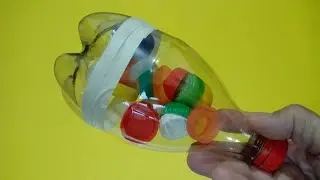 Como fazer chocalho com garrafa pet e tampinhas | Instrumentos musicais com materiais recicláveis