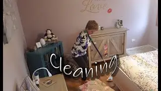 How I clean without arms