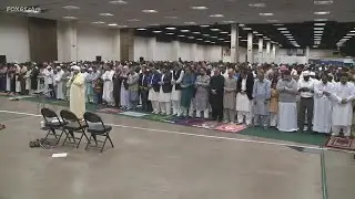 Thousands turn out for end of Ramadan with Eid al-Fitr ceremony
