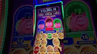 COIN TRIO PIG BURST, WIGGLY PIGGY, SQUEAK NICE JACKPOT