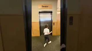 Barnes & Noble Elevator Bridgeport Village Tigard Oregon