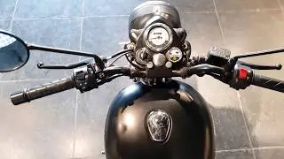 Royal Enfield Stealth Black | Classic 500 | Detail Walkaround in 4K 60FPS
