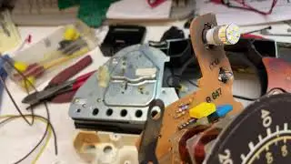 Repair of W126 560SEL Instrument Cluster with ground problem, erratic fuel, temperature & oil gauge