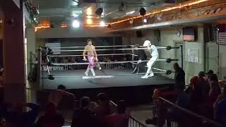 Septi&egrave;me Combat (VG) : Dylan Donovan Contre Alex Sauvageau, show de lutte du 9 Nov de la FCL