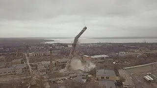 Разрушение взрывом стометровой трубы 10.12.2017г. - Explosion by destruction of a 100-meter chimney.