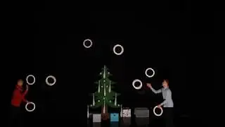 LED-Jonglage Weihnachtsshow - presented by SUGAR OFFICE
