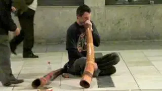 awesome didgeridoo player