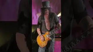 Slash Kicks Off &lsquo;Nightrain&rsquo; with Epic Guitar Riff on Jessica | Iconic GNR Moment