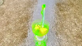 Непрерывный водяной насос без электричества, сделанный из пластиковых бутылок и соломинок