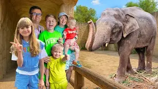 La famille de Diana et Roma au zoo Emirates Park, &agrave; Abu Dhabi