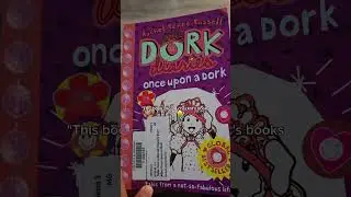 WUT IS A RED HIDING HOOD😫 #shorts #dorkdiaries #subscribe #like