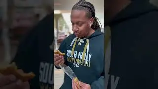 Customer reacts to Glassybrown&rsquo;s Banana Pudding Cookies. #glassybrowncookies #bakingclasses