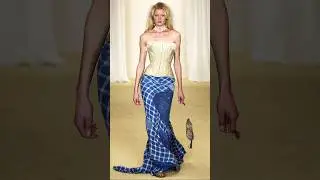 Ice Spice wearing Ralph Lauren SS 2003 RTW for the 2025 VMAs.