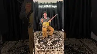 What gives Mulheron banjos that warm dynamic tone?!