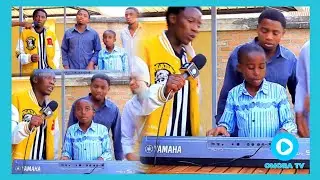 Wow😍 mbega Umuryango ushimishije😄UMUTO muri bo impano ze ziratangaje!! Bakorera IMANA/UNITED FAMILY