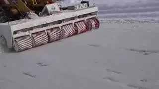 SNOWLION Wheel Ice Breaker/Ice-breaking Machine with a Collection Auger 9.84ft Width - IWA30X-D