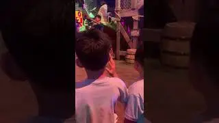 Kids are happy to see the mascots at Dreamplay COD 07.08.2023