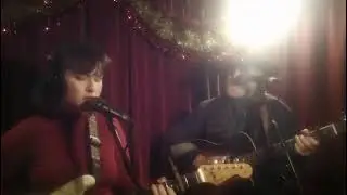 “Christmas Muse!” Fun CountryMusic Christmas Show & Acoustic Comedy Concert “3 Chords & The Truth!”