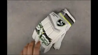 SG Savage Lite Cricket Batting Gloves