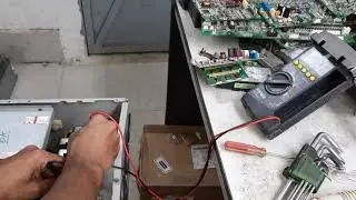 HITACHI INVERTER  SJ300.    ALARM.  E 09.4