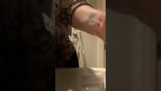 Washing your hand with one arm!