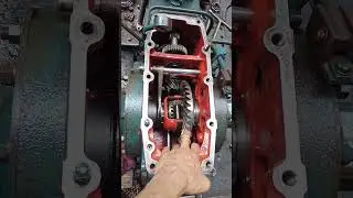 #shorts #tractor Kubota L2201 differential