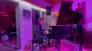 L&eacute;No: Leonardo Montana & Arnaud Dolmen jazzent live dans  un Salon de Hourc  Hautes Pyr&eacute;n&eacute;es