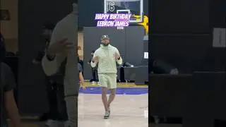 LeBron James was rapping Jay-Z bars on his B-day at Lakers practice #lebronjames #lakers #lakeshow