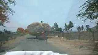 Huge Tractor blocking the road...candid reaction.. mummy bachao #mummybachao #indiaroads