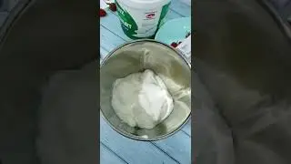 How to make Strawberry Yoghurt Icecream | Sugar Free Icecream | San Kitchen #Shorts  #YouTubeShorts