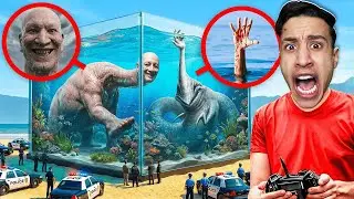 دخلت حوض سمك وطلع فيه يد المساعدة المزيفة المرعبة HAND SEA MONSTER حقيقي! 😨🔥
