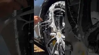 ASMR WHEEL CLEAN on a Ferrari 812 Superfast #asmr #detailing #prezervdetailing #ferrari #812