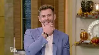 Chris Hemsworth Is in a Group Text With the Avengers