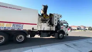 Peterbilt 520 doing trash #garbagetruck #peterbilttruck #work #trucking #garbage 