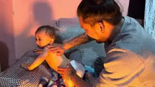 Aarav getting massage from dad. Having fun2082:10:4-9-19 pm #goviral #funny #cutiebabyofficial 