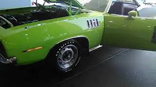 1971 Plymouth Cuda  340 / 4 Speed