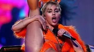 Pop Culture Moments That Entered The Hall Of Fame | MOST VIEWED AWKWARD COMPILATION