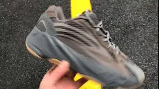 UA adidas Yeezy Boost 700 V2 Geode