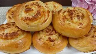 Луковые лепешки с сыром.Сытные и вкусные булочки с луком и сыром.